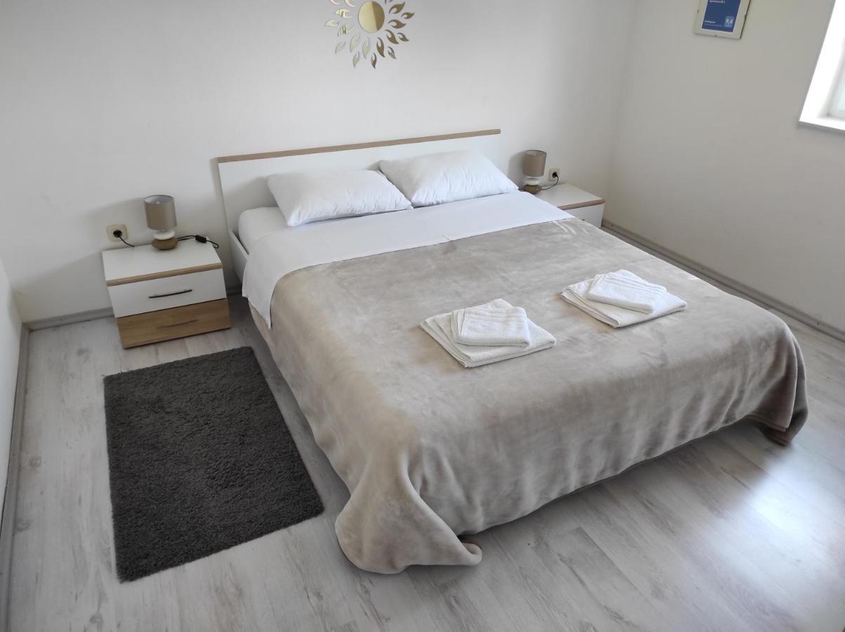 Apartman Eli 2 Rovigno Esterno foto